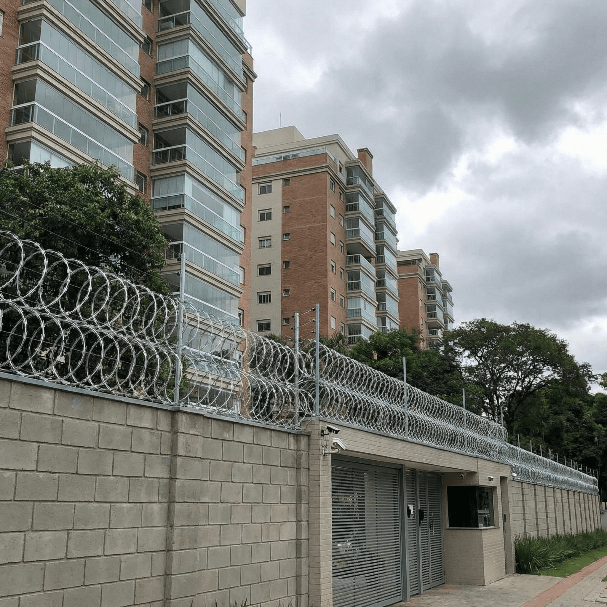 Instalação de Concertina em Obra - Conaflex - Conaflex